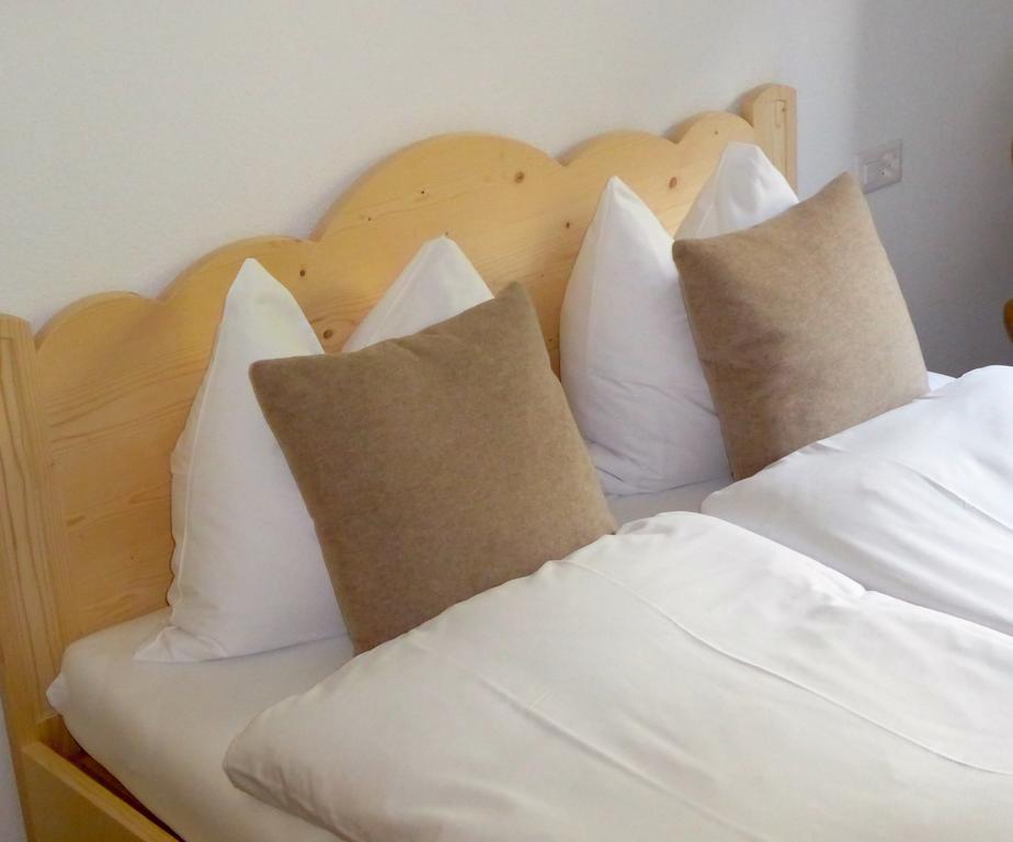 Hotel Roseg-Gletscher Понтрезина Номер фото