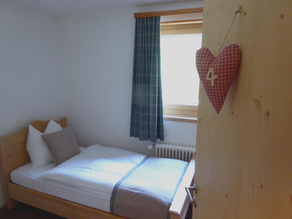 Hotel Roseg-Gletscher Понтрезина Номер фото